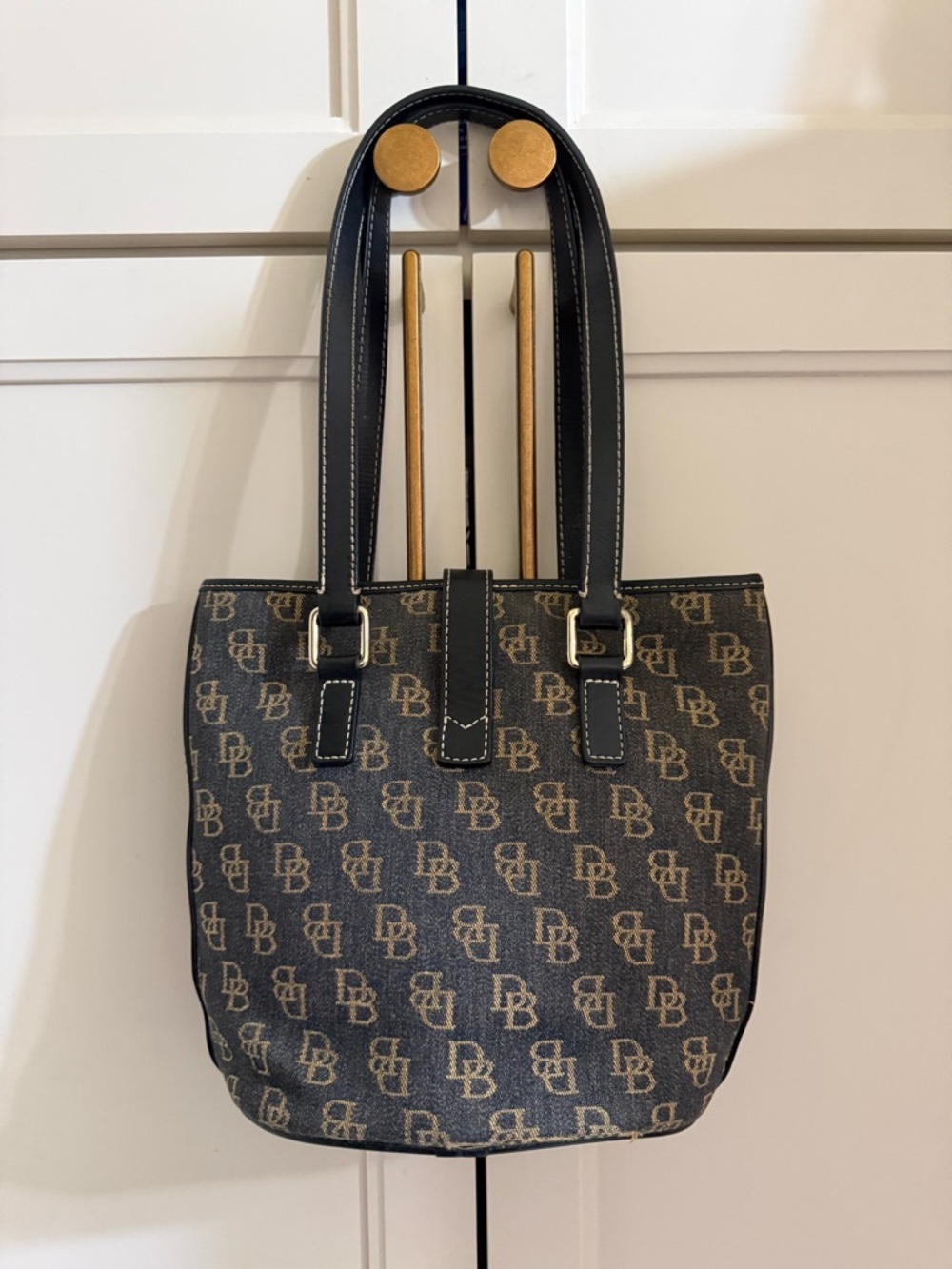 Dooney & Bourke Signature North South Bucket Bag - Picture 4 of 9